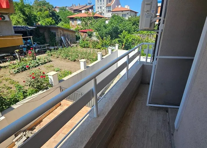 кастро2-castro Apartments2 *