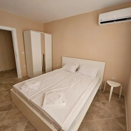 кастро2-castro Apartments2 * Царево