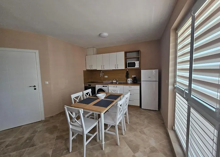 кастро2-castro Apartments2 *